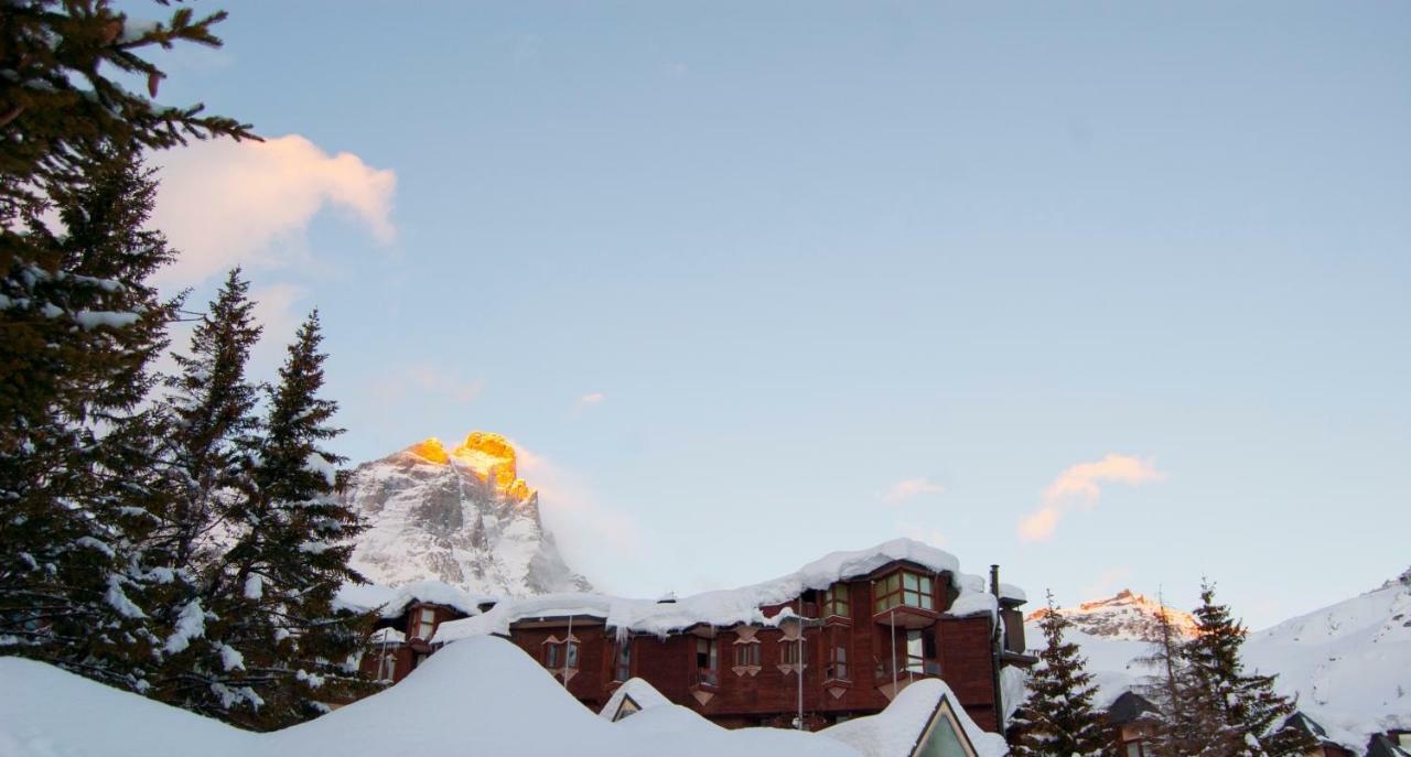 Home On Slopes, The Slope N°3 Is Under The Balcony! 布勒伊-切尔维尼亚 外观 照片